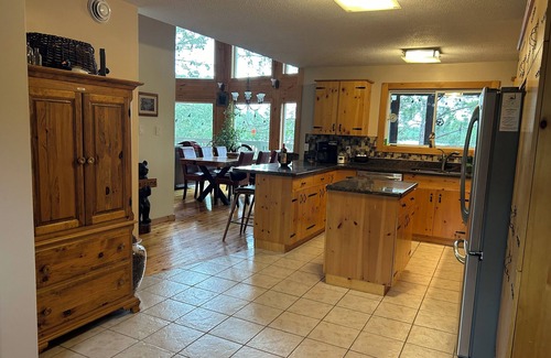 Temagami Chalet De Esquí | Granite Lake Chalet - waterfront Temagami/Hot Tub