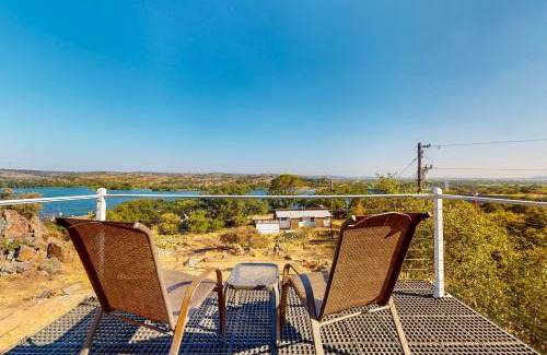 Buchanan Dam Casa | Granite Peak Vista - Inks Lake