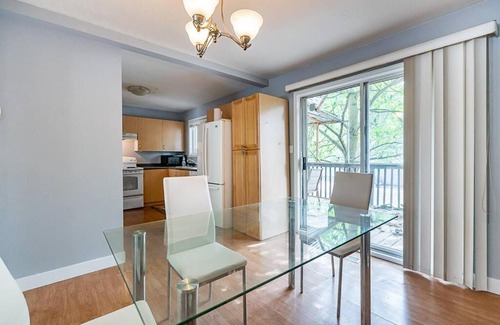 Clearbrook Casa | Granite villa