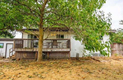 Clearbrook Casa | Granite villa