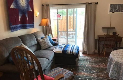 Acton Cabaña | Granny's House
