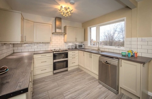 Eastbourne Seafront Casa | Granville Heights - welcoming 3-bed family home