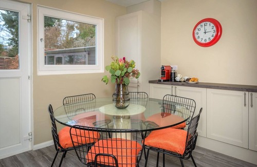 Eastbourne Seafront Casa | Granville Heights - welcoming 3-bed family home