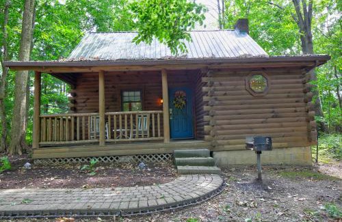 Millersburg Casa | Grapevine Cabin by Amish Country Lodging