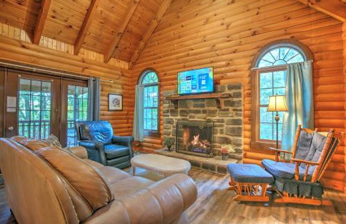 Millersburg Casa | Grapevine Cabin by Amish Country Lodging