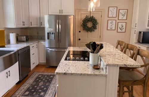 Syria Cabina | Graves Mountain Farm & Lodges