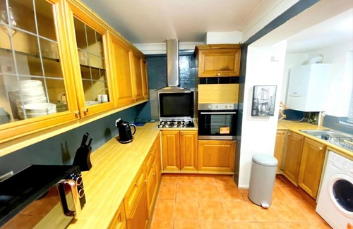 Gravesend Apartamento | Gravesend 2 Bedroom Spacious Stylish Apartment - Sleeps upto 6 - 2