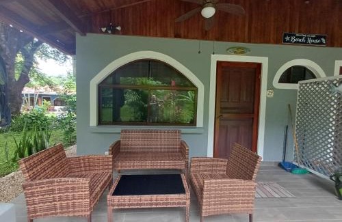 Potrero Apartamento | Gray Beach House