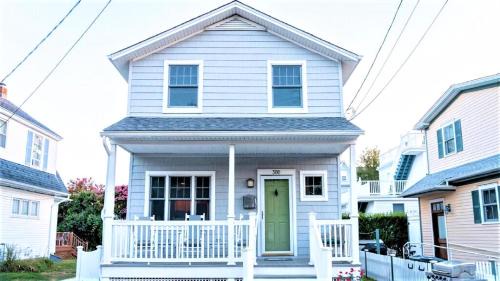 Cape May Casa | Gray Cottage On Windsor