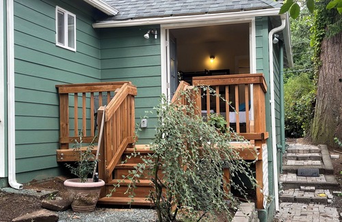 Picnic Point-North Lynnwood Casa | Gray Door at Lake Serene
