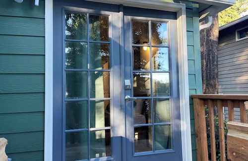 Picnic Point-North Lynnwood Casa | Gray Door at Lake Serene