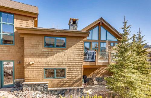 Stonehaven Casa | Gray Moose
