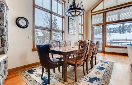Stonehaven Casa | Gray Moose