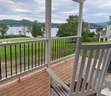 Newport Casa | Gray's Manor - Lake Memphremagog