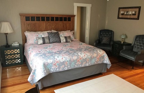 Fairbury Cama Y Desayuno | Grayhouse Inn - Room #8
