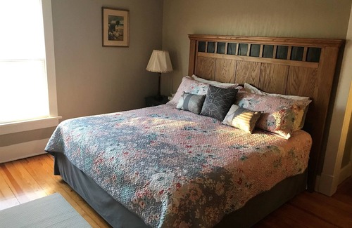 Fairbury Cama Y Desayuno | Grayhouse Inn - Room #8