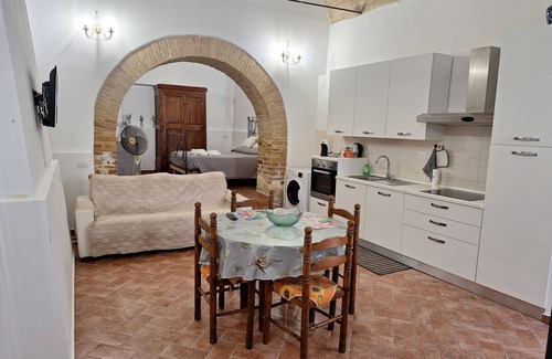 Guzman Apartamento | Grazioso Appartamento Fresco Naturale Situato nel Cuore di Bevagna