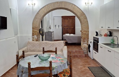 Guzman Apartamento | Grazioso Appartamento Fresco Naturale Situato nel Cuore di Bevagna