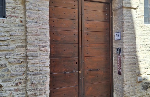 Guzman Apartamento | Grazioso Appartamento Fresco Naturale Situato nel Cuore di Bevagna