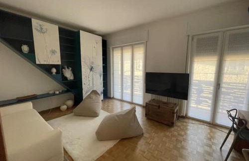 Erba Apartamento | Grazioso appartamento vicino al Lago di Como