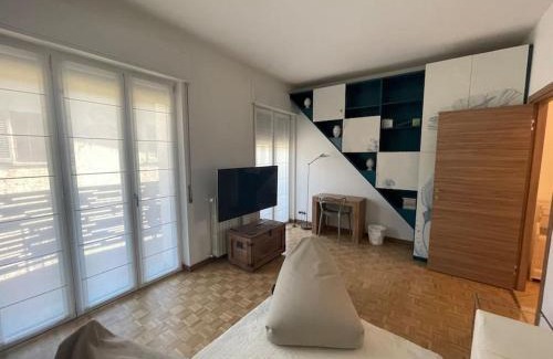 Erba Apartamento | Grazioso appartamento vicino al Lago di Como