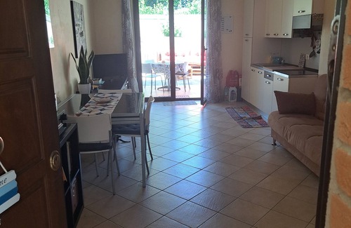 Tortoreto Apartamento | Grazioso bilocale nel "Borgo Il Castello", elegante struttura con piscine