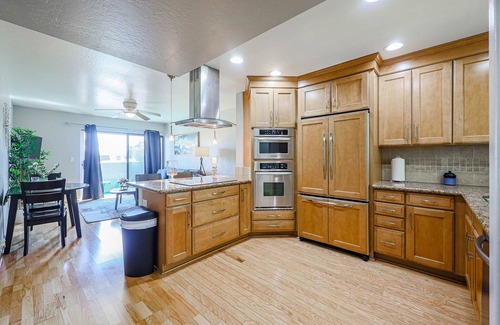 Fashion Square Apartamento | GREAT 1BR/FULL Condo/Heated Pool Walk to OldTown/Mall & Bars