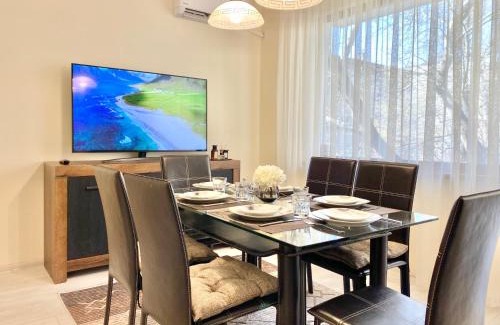 Stara Zagora Apartamento | Great 2BDR Apartment in the Centre for 6 Guests