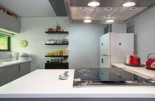 Hipódromo Apartamento | Great 2BR in the heart of Condesa 1 block from Parque Mexico on Amsterdam street