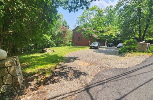 Montville Apartamento | Great 4 Bedroom Lakehouse Property