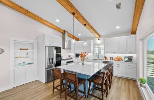 Villa Primera Casa | Great 4 bedroom, 2.5 bath home on beautiful Pensacola Beach!