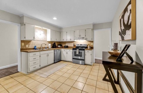 Winston - Salem Casa | Great 4 Long Stays! 4 Miles From Hosp & Shopping!