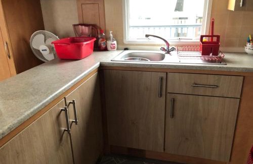 Heacham Otro | Great 6 Berth Caravan With Side Decking In Heacham Ref 21054A