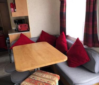 Heacham Otro | Great 6 Berth Caravan With Side Decking In Heacham Ref 21054A