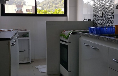 Jardim Sao Miguel Apartamento | Gran apartamento a 500 metros de la playa con 2 suites. Piscina y barbacoa.