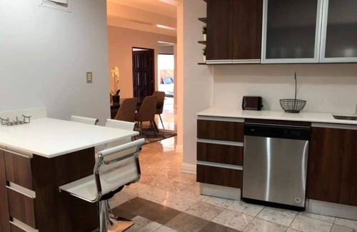 San Antonio Apartamento | Gran apartamento con vistas a la ciudad