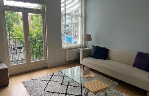 Van Lennepbuurt Cama Y Desayuno | Great Bed and Breakfast Amsterdam