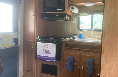 Radford Alquiler De RV | Great camper on the New River