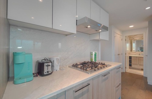 Golden Village Apartamento | GREAT CITY VIEW! Modern and Spacious 2 BDR Condo