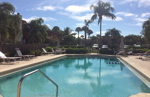 Iona Casa | La mejor ubicación en South Fort Myers! 6 millas a Sanibel Bridge y Ft Myers Beach