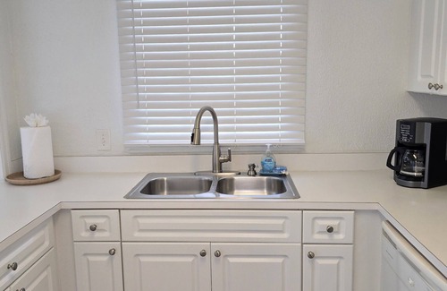 Lake Magdalene Condominio | Excelente condominio cerca de Busch Gardens !!