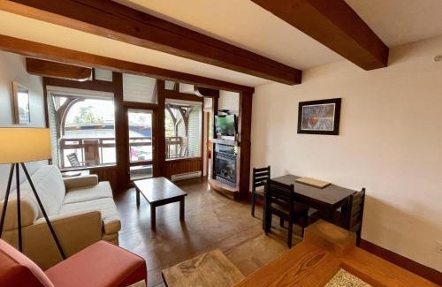 Ucluelet Apartamento | Great Condo In Excellent Location - Waterfront Building - Seaside