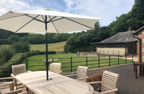 Pulham Casa | Great Coombe, Bookham Court