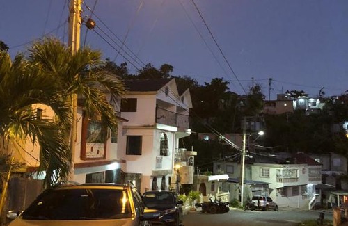 Barrio La Fortaleza Vieja Apartamento | Great deal for friends, couple and family