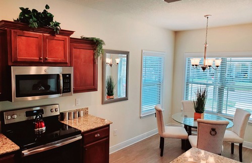 South Pensacola Cabaña | Great Downtown Location for Couples & Families