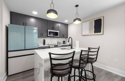 Columbia Heights Apartamento | Great Duplex near Metro NEW Apartment