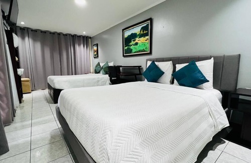 Agonía Cama Y Desayuno | Great expeirence bed & breakfast with AC in down town Alajuela