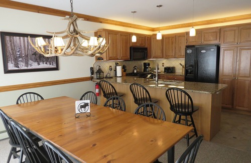 North Troy Condominio | Gran escapada familiar! Ski-In Ski-Out condominio de lujo en Jay Peak Resort
