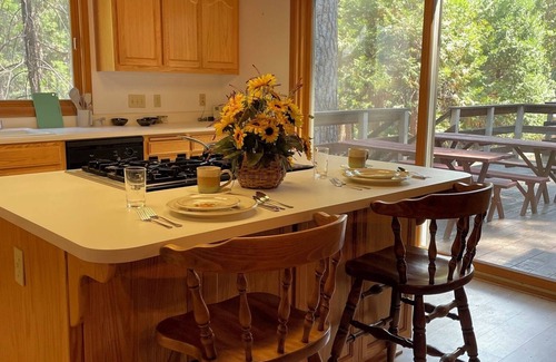 Glencoe Casa | GREAT FAMILY LOCATION! Peace in the Trees N Mace