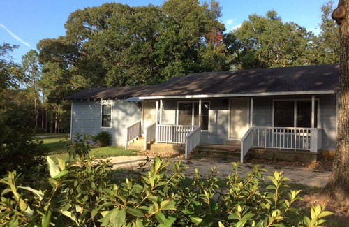 Jasper Cabina | Gran cabina de vacaciones de la familia en el este de Texas, cerca de Sam Rayburn Lago